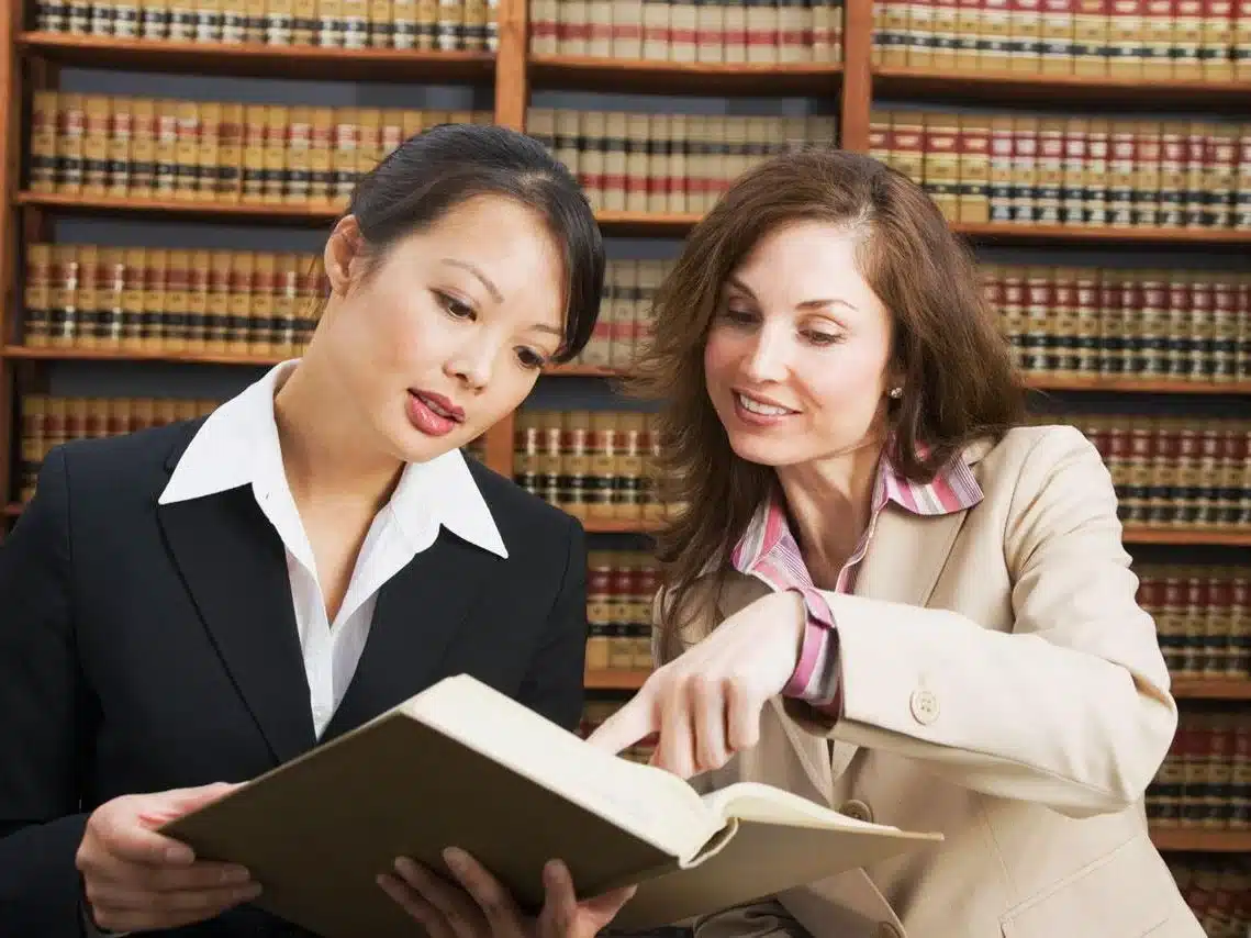 Three Types of Law Firms – How to Choose the Right One for You